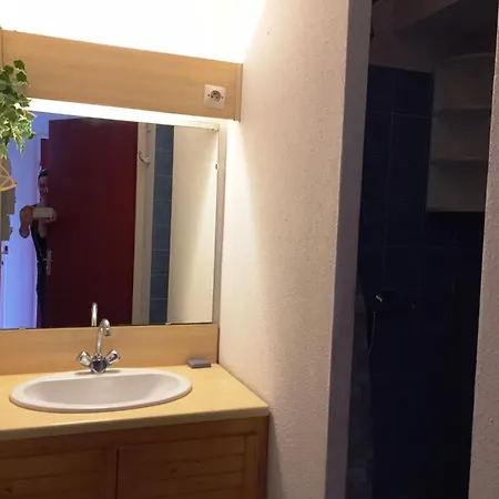 Apartment 2 Pieces A Sete, 200m De La Plage, Parking Prive, Loggia Et Toutes Commodites - Fr-1-338-531 *